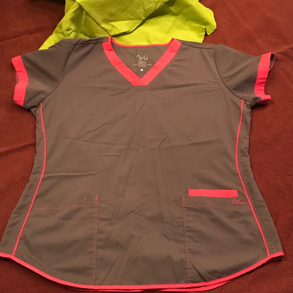Scrub set